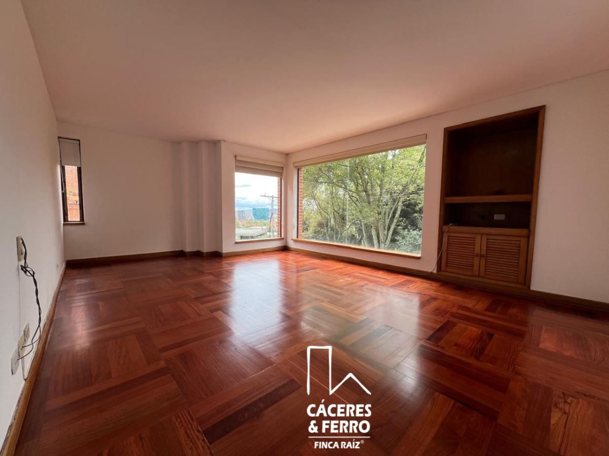Apartamento en arriendo Cundinamarca Bogotá Santa Ana Oriental 228 m2 Habitaciones 3 Baños 3 Garajes 2 Precio $16000000