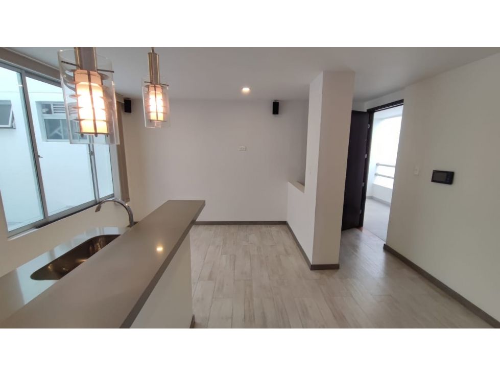 Apartaestudio en arriendo Caldas Manizales Guayacanes 43 m2 Habitaciones 1 Baños 1 Garajes 1 Precio $1550000