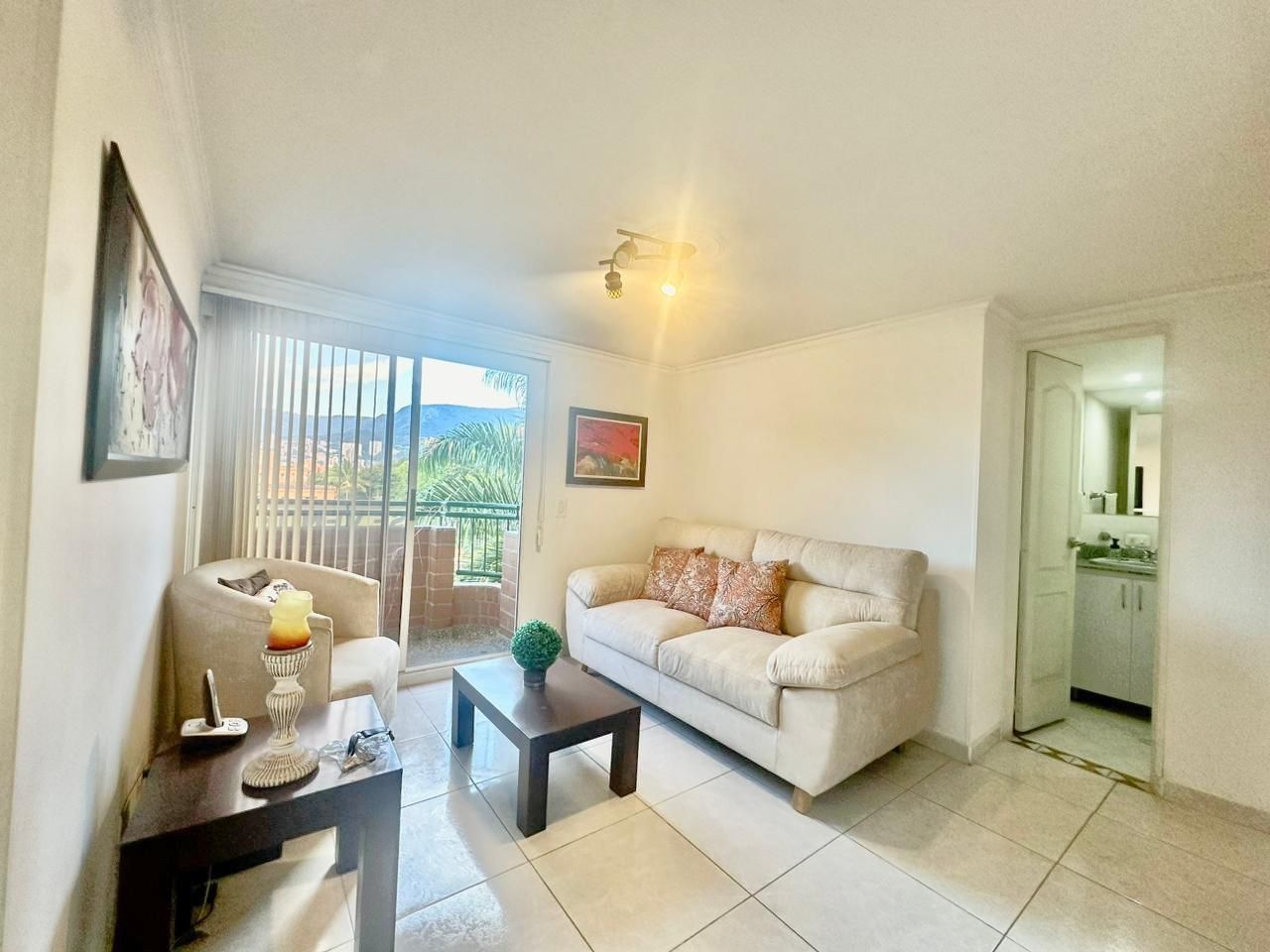 Apartamento en arriendo Antioquia Medellín La Palma 60 m2 Habitaciones 2 Baños 2 Garajes 1 Precio $2600000