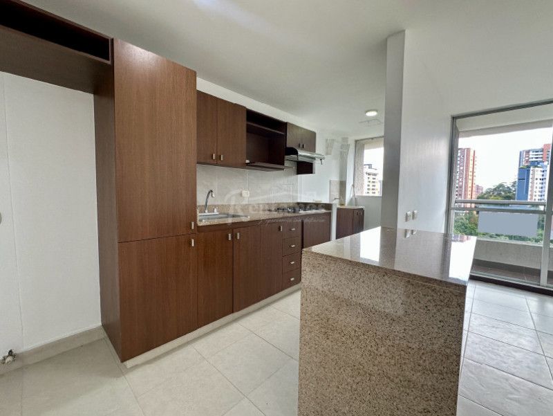 Apartamento en arriendo Antioquia Envigado El Esmeraldal 77 m2 Habitaciones 2 Baños 2 Garajes 2 Precio $3800000