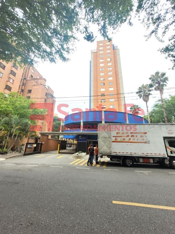 Apartamento en arriendo Antioquia Envigado Portal Del Valle 85 m2 Habitaciones 3 Baños 2 Garajes 1 Precio $3500000