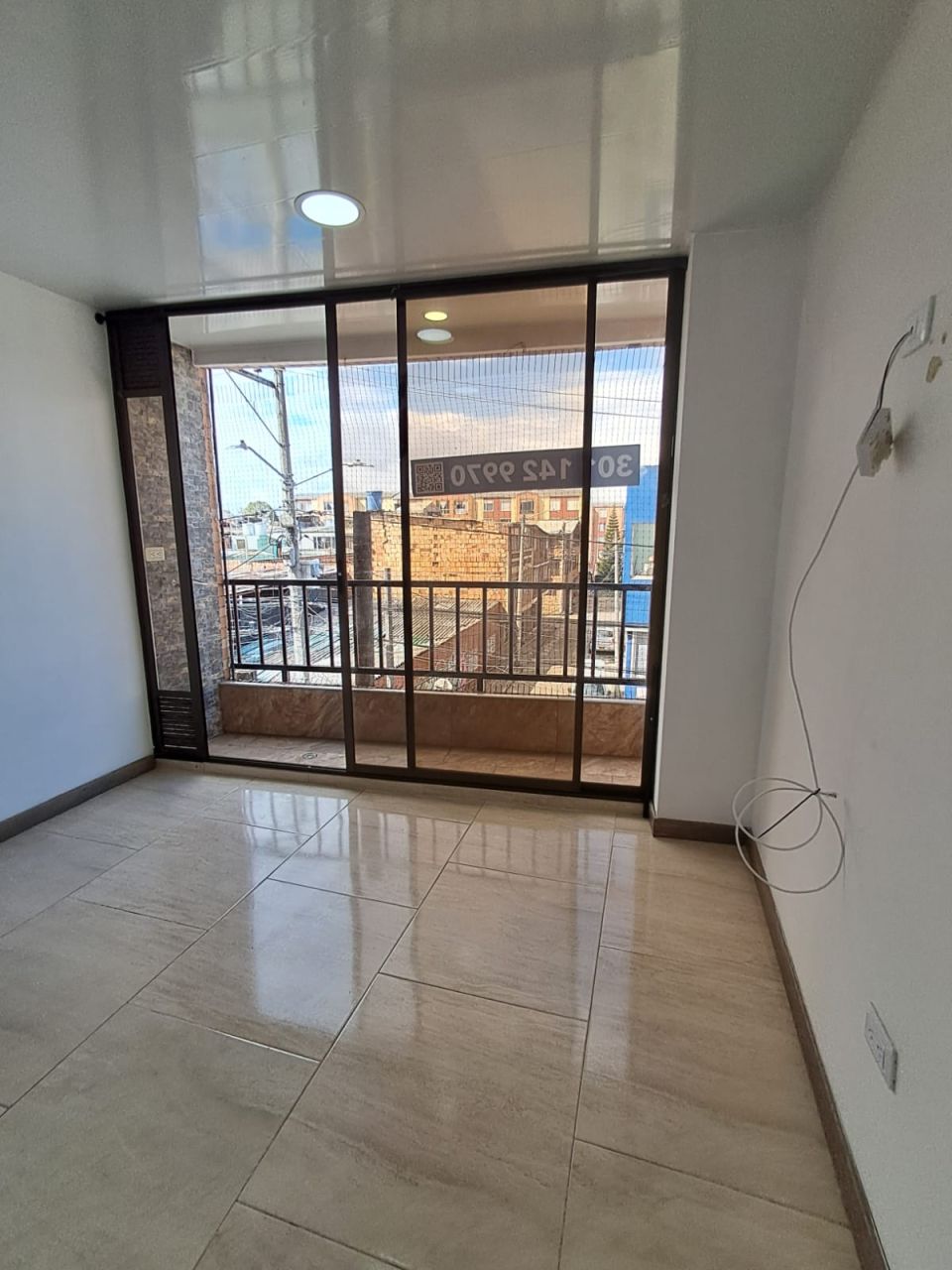 Apartamento en arriendo Cundinamarca Bogotá Villemar Fontibon 28 m2 Habitaciones 1 Baños 1 Garajes 0 Precio $1300000