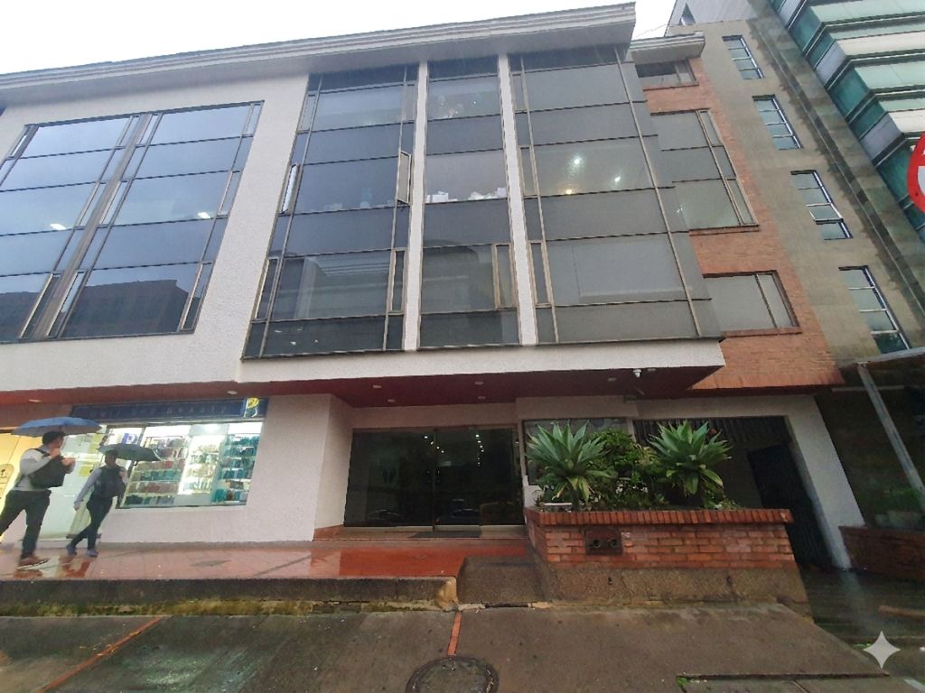 Oficina en venta Cundinamarca Bogotá Chicó Norte 45 m2 Habitaciones 0 Baños 1 Garajes 2 Precio $300000000
