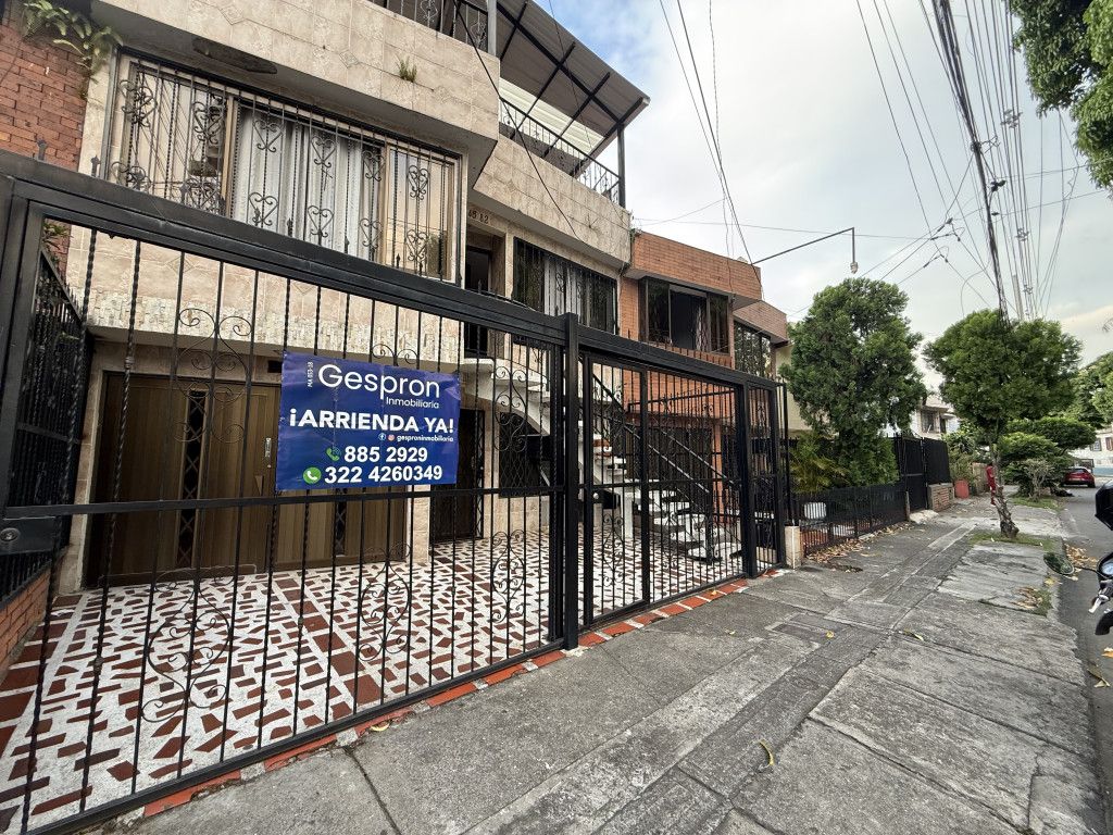 Casa en arriendo Valle Del Cauca Cali Nueva Tequendama 120 m2 Habitaciones 3 Baños 5 Garajes 1 Precio $2220000