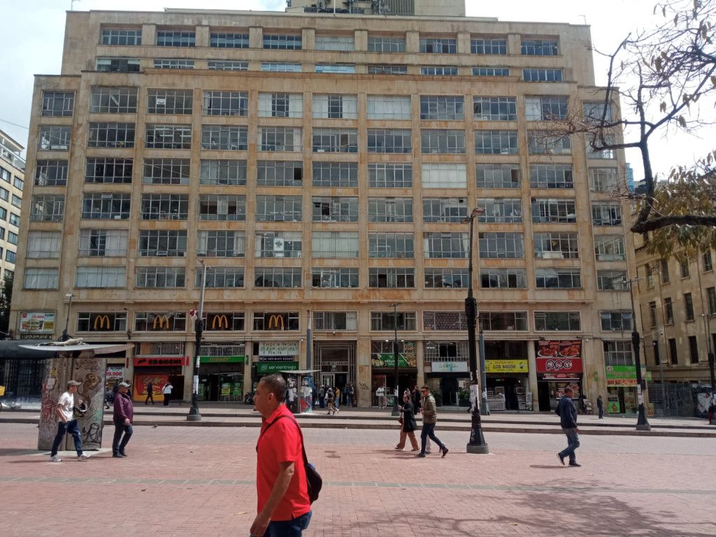 Oficina en venta Cundinamarca Bogotá La Catedral 13 m2 Habitaciones 0 Baños 0 Garajes 0 Precio $90000000