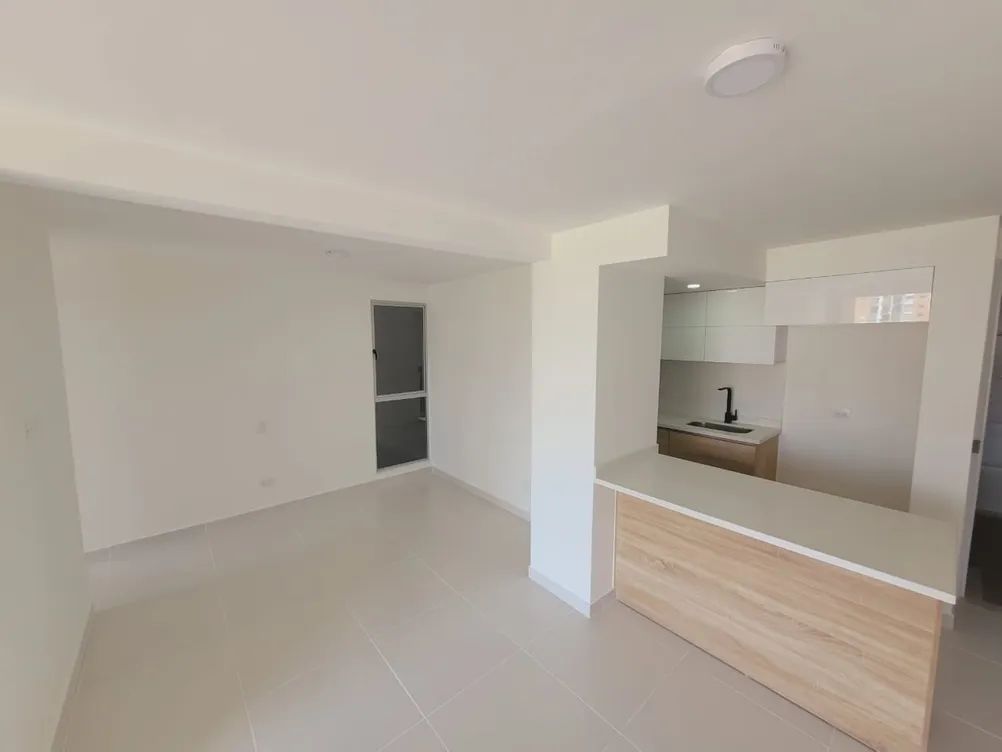 Apartamento en venta Valle Del Cauca Cali Ciudad Real 65 m2 Habitaciones 2 Baños 2 Garajes 1 Precio $196000000