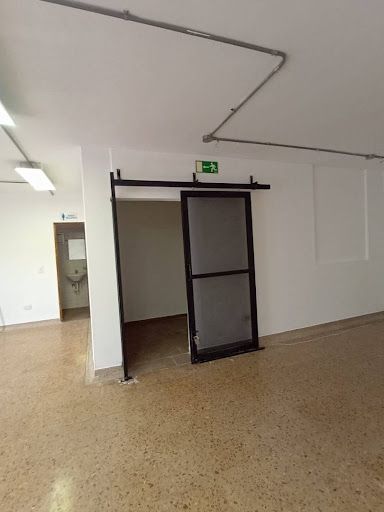 Local en arriendo Cundinamarca Bogotá El Liston 100 m2 Habitaciones 0 Baños 1 Garajes 0 Precio $6999999