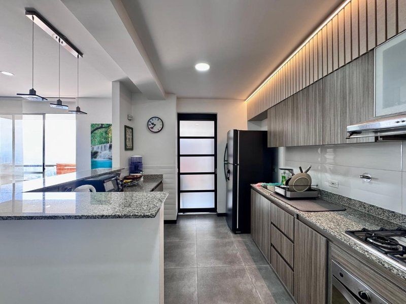 Apartamento en arriendo Antioquia Envigado Loma Del Barro 105 m2 Habitaciones 3 Baños 3 Garajes 1 Precio $4200000