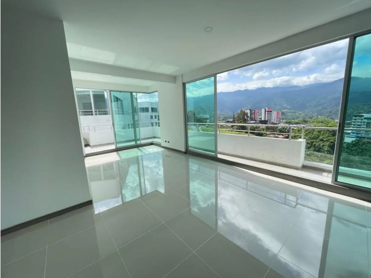 Apartamento en venta Quindío Armenia Villa Liliana 145 m2 Habitaciones 3 Baños 3 Garajes 1 Precio $675000000
