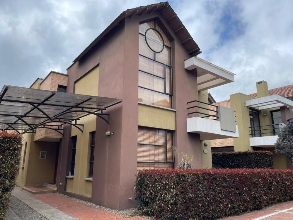 Casa en venta Cundinamarca Cajicá Cn Chalets De Cajica 217 m2 Habitaciones 3 Baños 4 Garajes 2 Precio $830000000