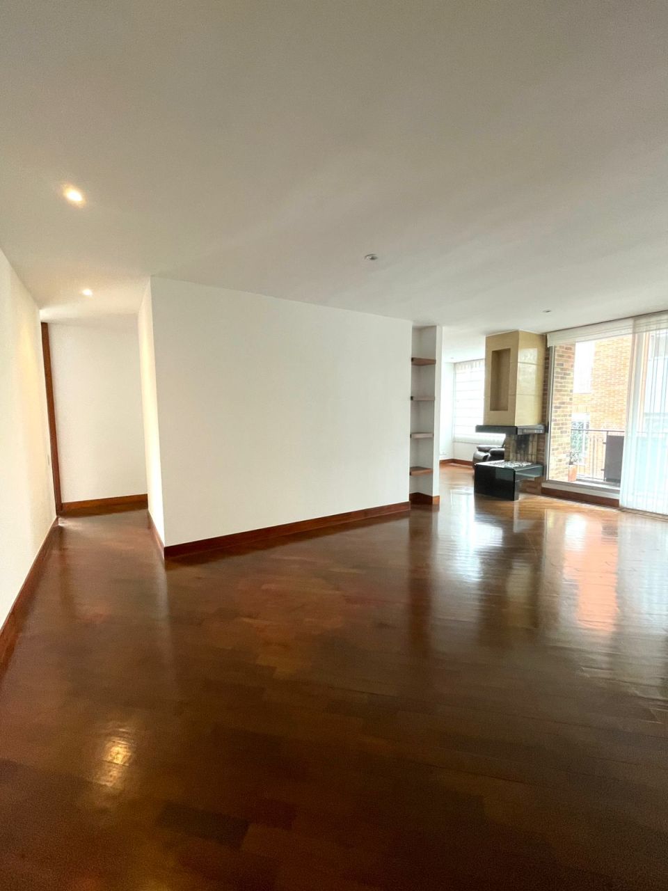 Apartamento en venta Cundinamarca Bogotá Sabanalarga 137 m2 Habitaciones 3 Baños 3 Garajes 2 Precio $995000000