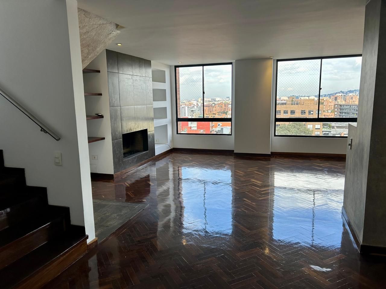 Apartamento en arriendo Cundinamarca Bogotá San Gabriel Norte 212 m2 Habitaciones 3 Baños 5 Garajes 3 Precio $8600000