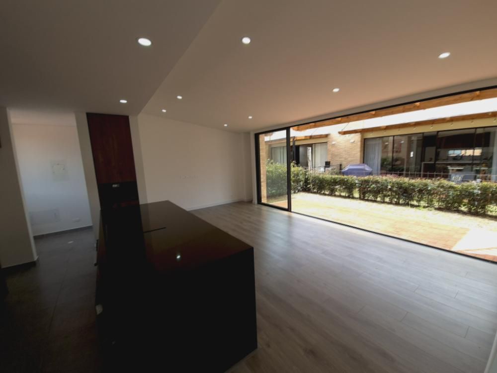 Casa en venta Cundinamarca Chía Chia 122 m2 Habitaciones 3 Baños 4 Garajes 2 Precio $900000000