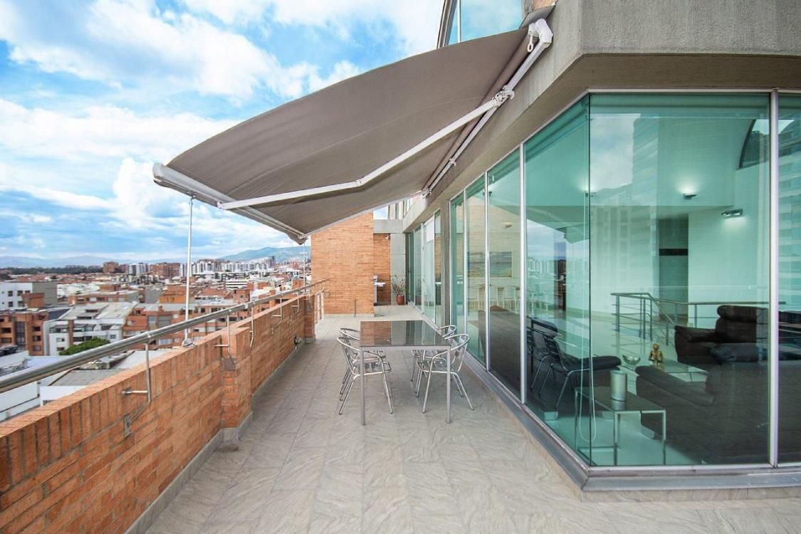 Apartamento en venta Cundinamarca Bogotá Campo Alegre 290 m2 Habitaciones 3 Baños 6 Garajes 2 Precio $1950000000