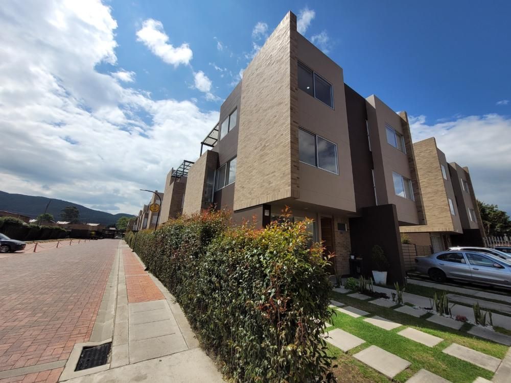 Casa en venta Cundinamarca Chía Chia 190 m2 Habitaciones 3 Baños 3 Garajes 2 Precio $805000000