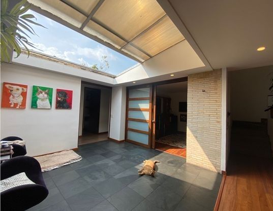 Casa en venta Cundinamarca Bogotá San José De Bavaria 240 m2 Habitaciones 3 Baños 3 Garajes 2 Precio $1450000000