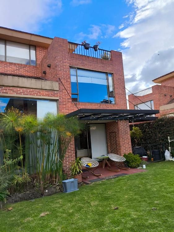 Casa en arriendo Cundinamarca Bogotá Conejera 188 m2 Habitaciones 4 Baños 4 Garajes 2 Precio $7000000