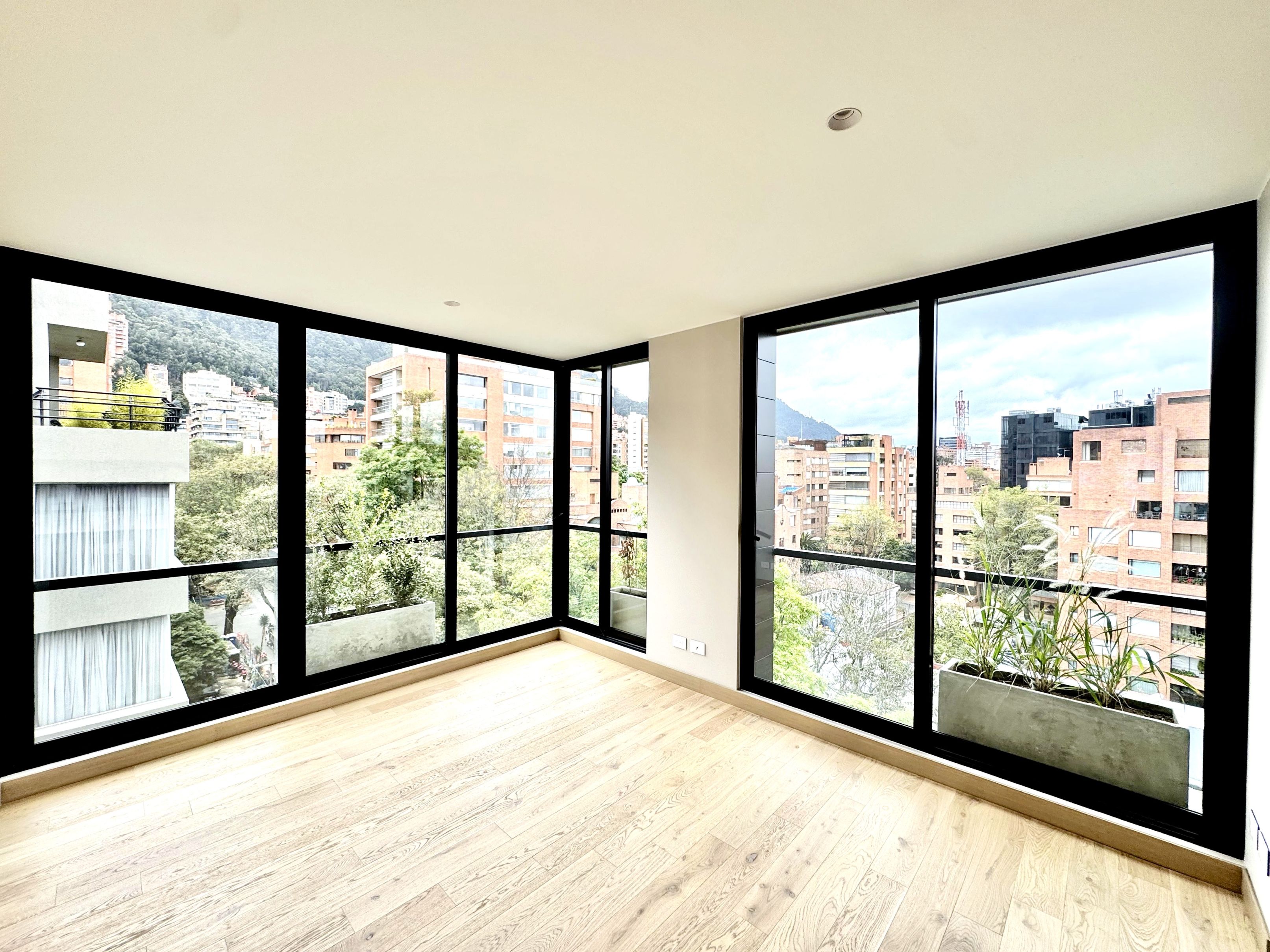 Apartamento en arriendo Cundinamarca Bogotá La Cabrera 133 m2 Habitaciones 2 Baños 3 Garajes 2 Precio $12800000