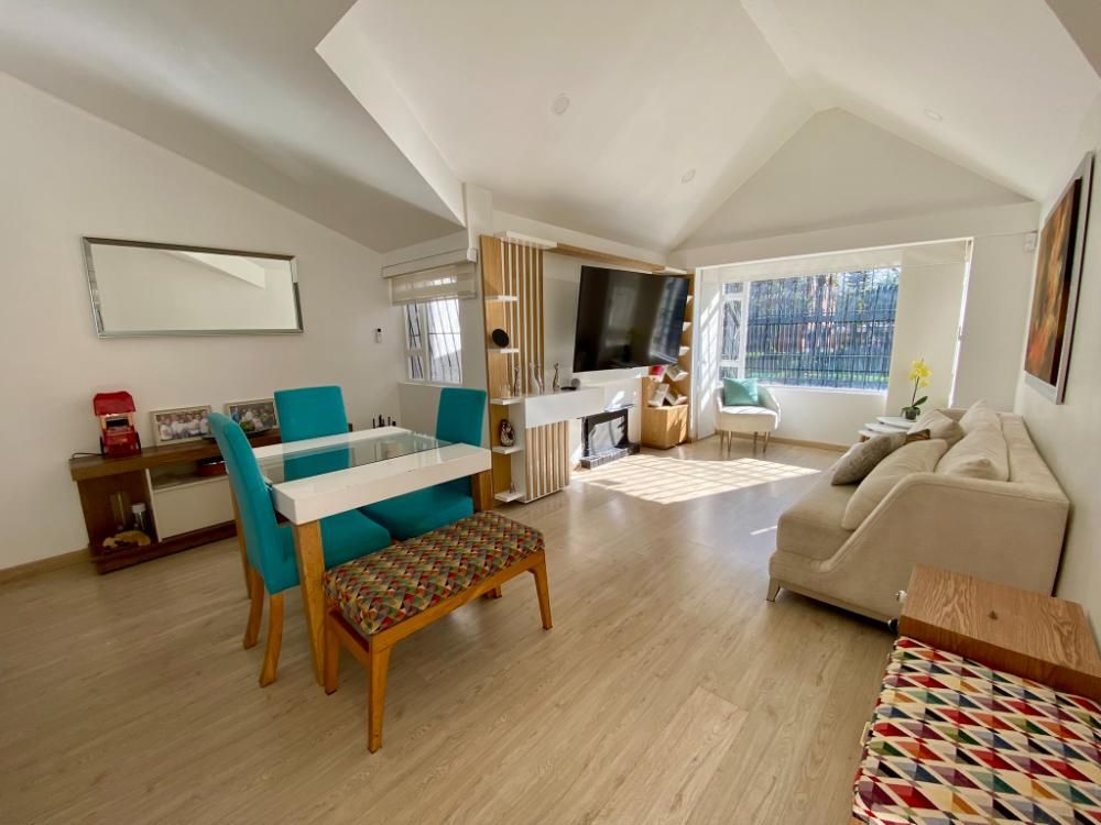 Casa en venta Cundinamarca Bogotá Nuevo Contry 280 m2 Habitaciones 4 Baños 4 Garajes 2 Precio $1000000000