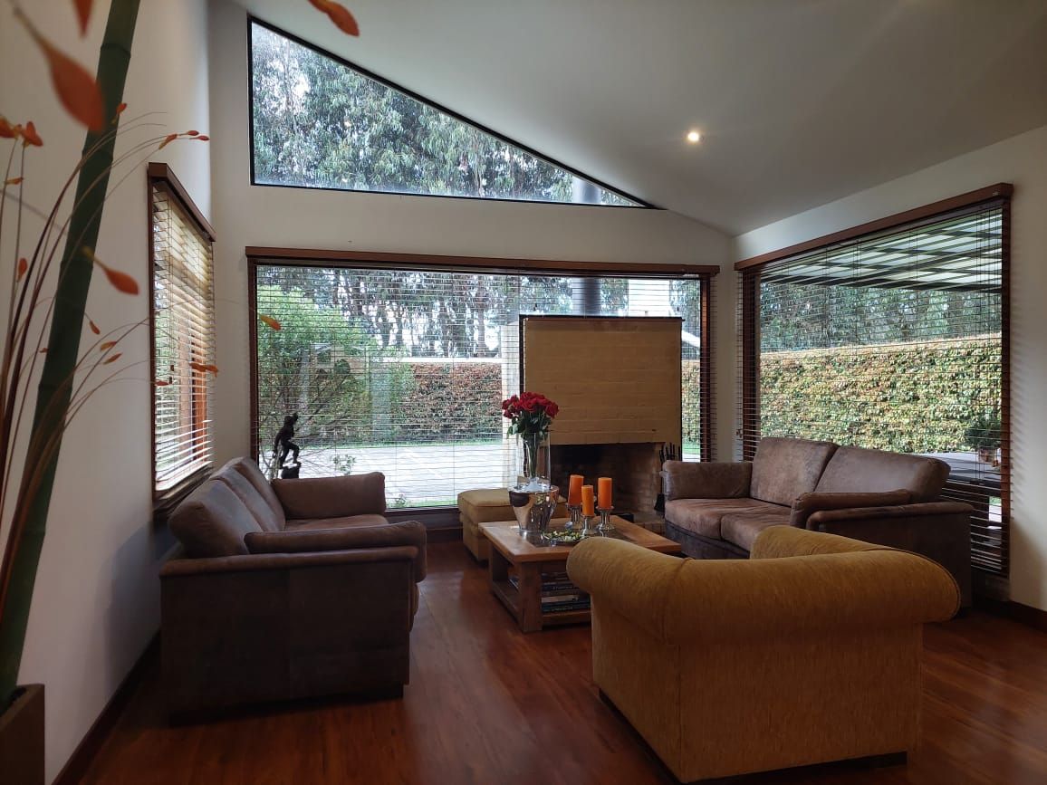 Casa en arriendo Cundinamarca Cajicá Cr Chunugua 320 m2 Habitaciones 5 Baños 5 Garajes 5 Precio $13000000