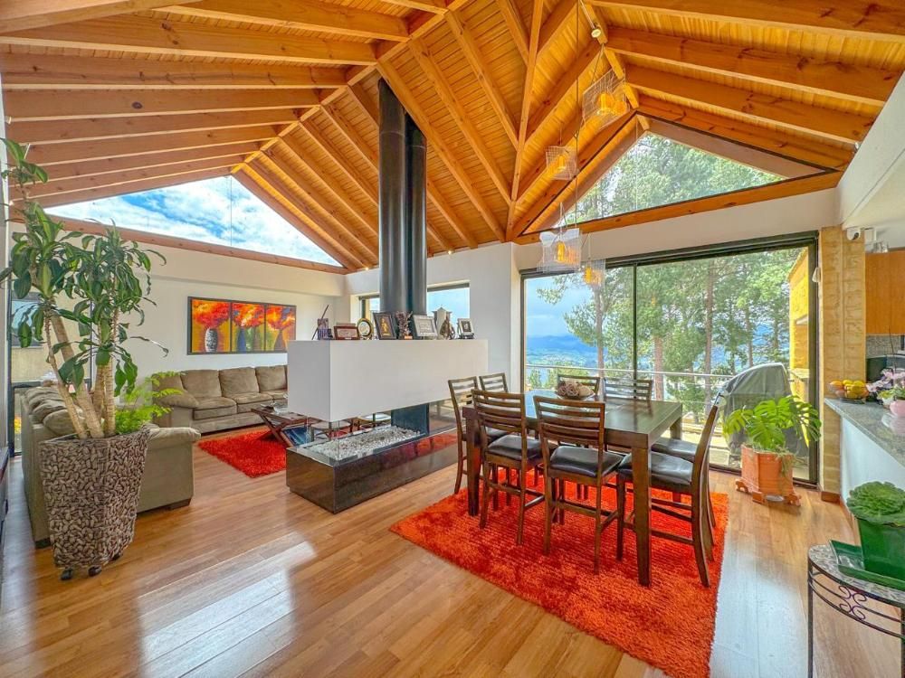 Casa en arriendo Cundinamarca Bogotá San Isidro 328 m2 Habitaciones 4 Baños 5 Garajes 3 Precio $12000000