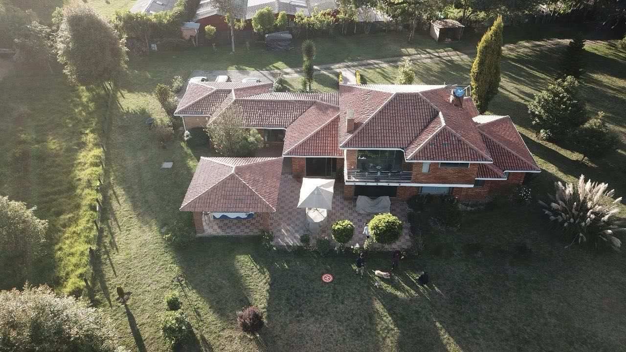 Casa en venta Cundinamarca Tabio Tabio 323 m2 Habitaciones 4 Baños 4 Garajes 6 Precio $2600000000