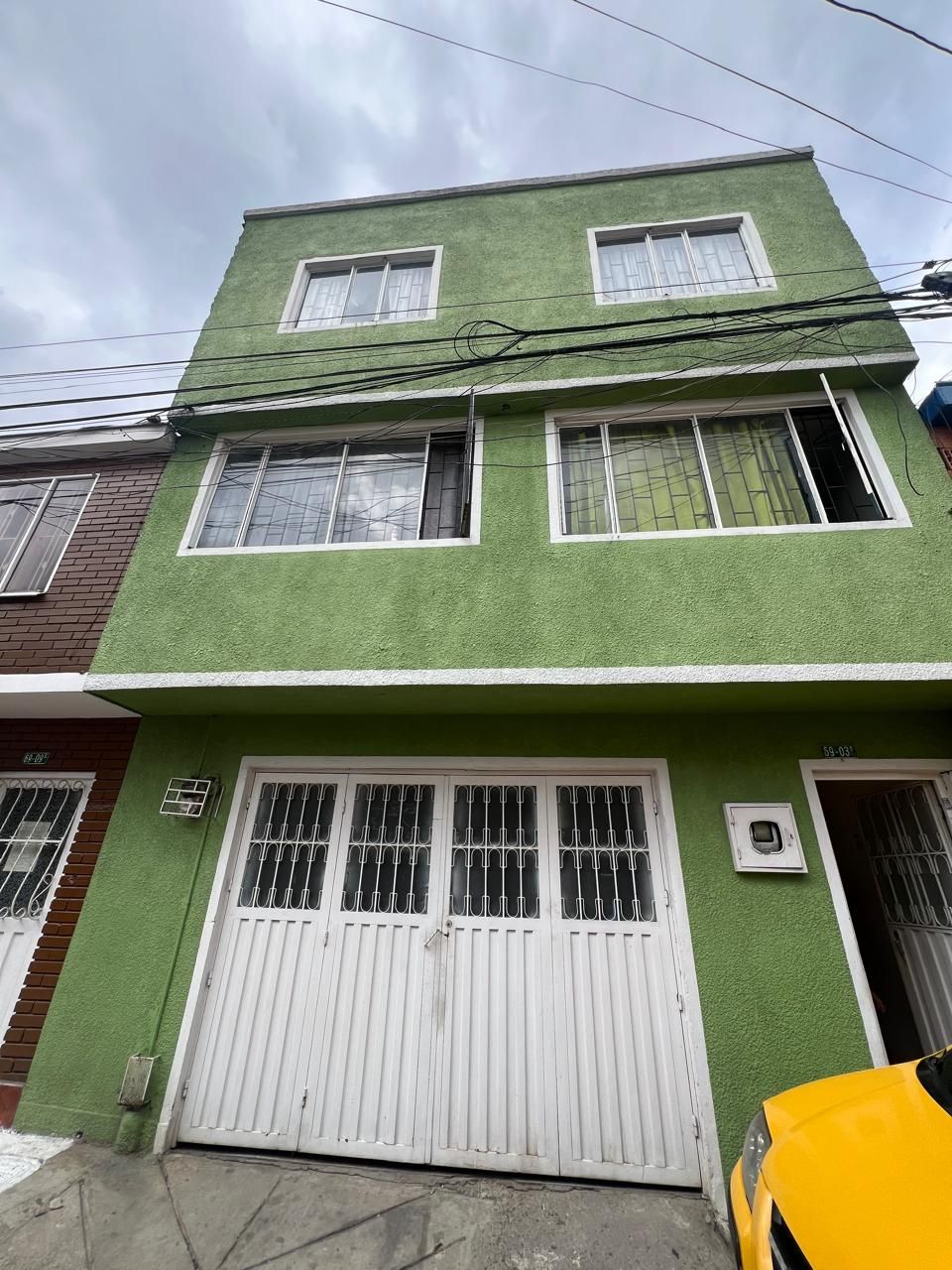 Casa en venta Cundinamarca Bogotá La Concepcion 220 m2 Habitaciones 6 Baños 3 Garajes 1 Precio $430000000