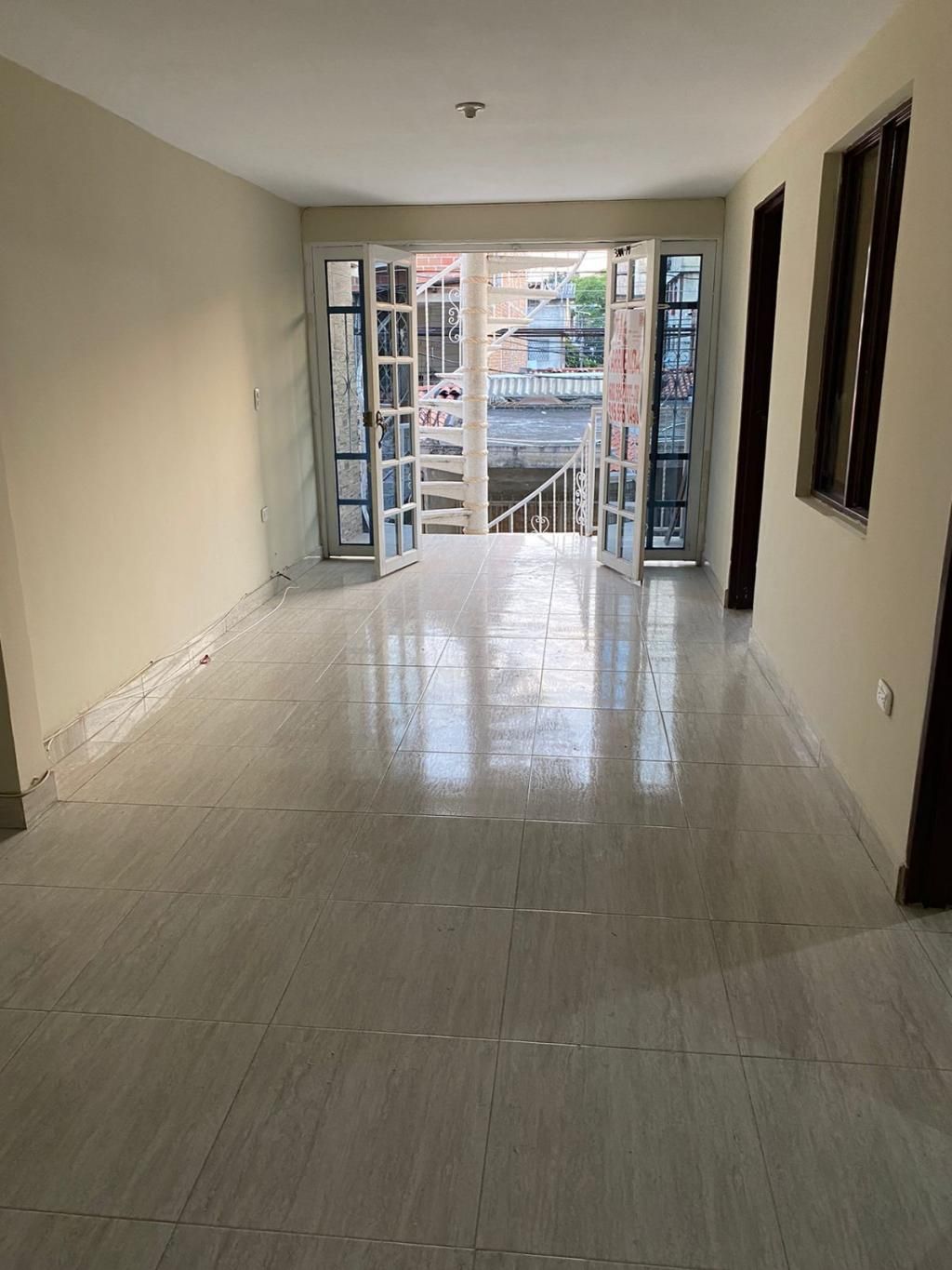 Apartamento en arriendo Valle Del Cauca Cali Ciudadela Floralia 75 m2 Habitaciones 3 Baños 1 Garajes 0 Precio $900000