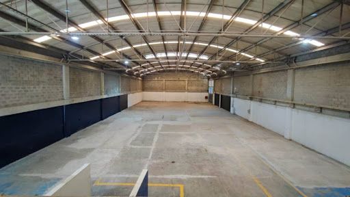Bodega en arriendo Antioquia Itagüí San Gabriel 1304 m2 Habitaciones 0 Baños 6 Garajes 5 Precio $49552000