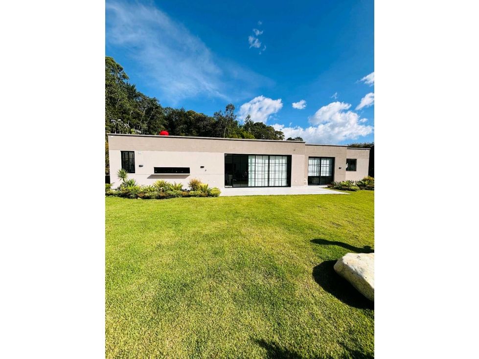 Casa Campestre en venta Antioquia Rionegro Rionegro 240 m2 Habitaciones 3 Baños 4 Garajes 2 Precio $2500000000