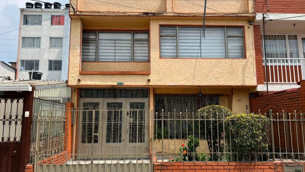 Casa en venta Cundinamarca Bogotá Bonanza 199 m2 Habitaciones 5 Baños 2 Garajes 1 Precio $700000000