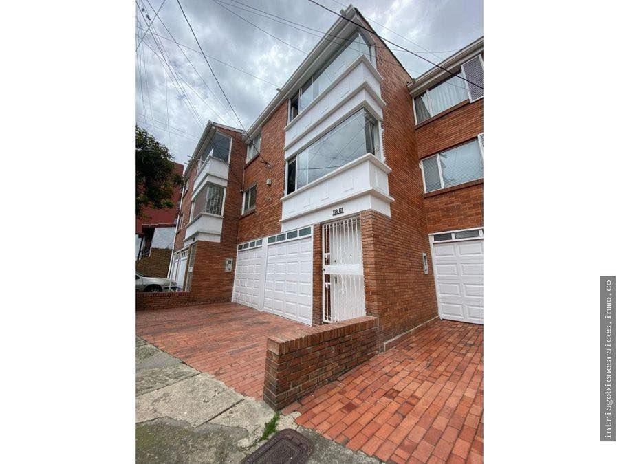 Casa en venta Cundinamarca Bogotá Santa Barbara Central 250 m2 Habitaciones 4 Baños 5 Garajes 2 Precio $1600000000