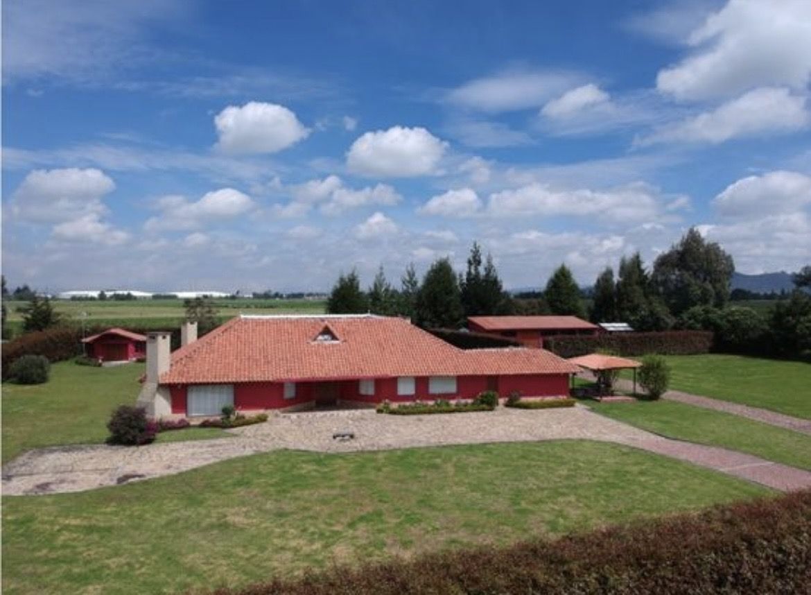 Casa en venta Cundinamarca Tenjo Tenjo 793 m2 Habitaciones 3 Baños 4 Garajes 15 Precio $3500000000