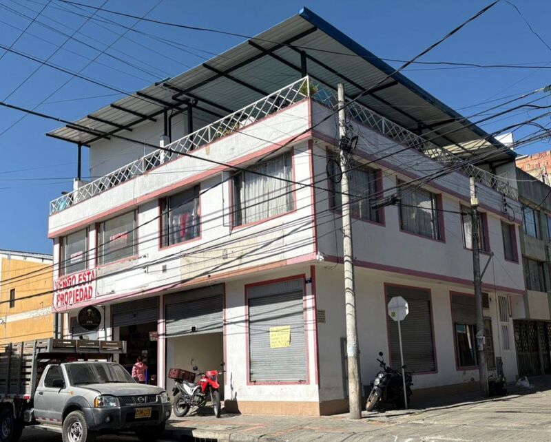 Casa en venta Cundinamarca Bogotá Tibabita 432 m2 Habitaciones 8 Baños 5 Garajes 0 Precio $1300000000