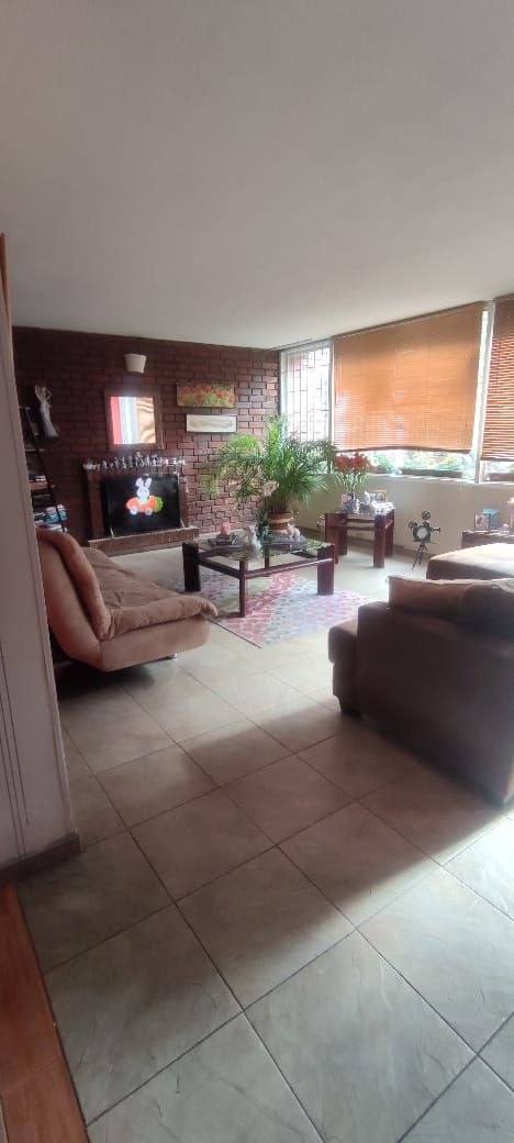 Casa en venta Cundinamarca Bogotá Niza 430 m2 Habitaciones 5 Baños 4 Garajes 3 Precio $1450000000