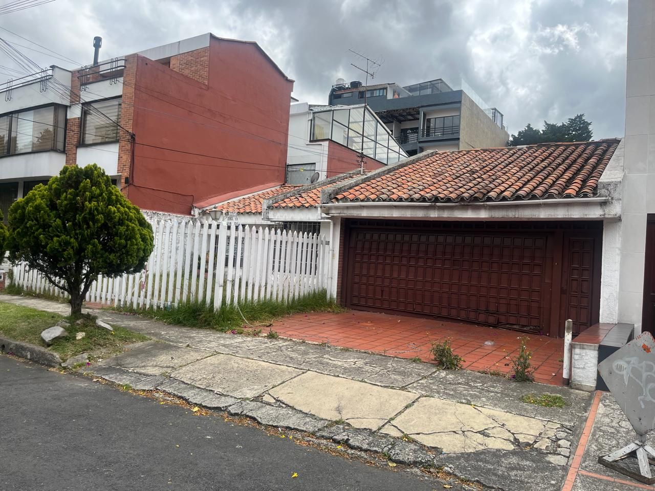 Casa en venta Cundinamarca Bogotá Santa Barbara Central 420 m2 Habitaciones 4 Baños 4 Garajes 0 Precio $3000000000