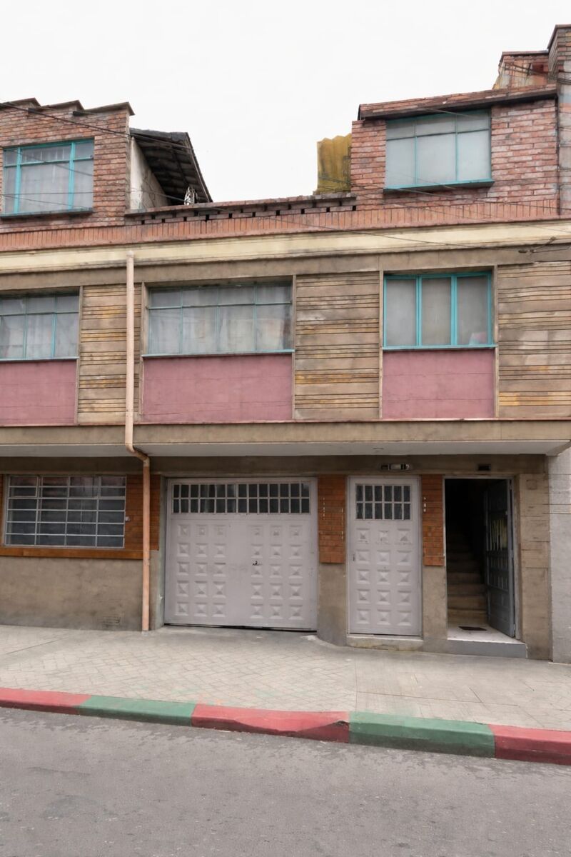 Casa en venta Cundinamarca Bogotá Simón Bolívar 120 m2 Habitaciones 6 Baños 3 Garajes 0 Precio $750000000