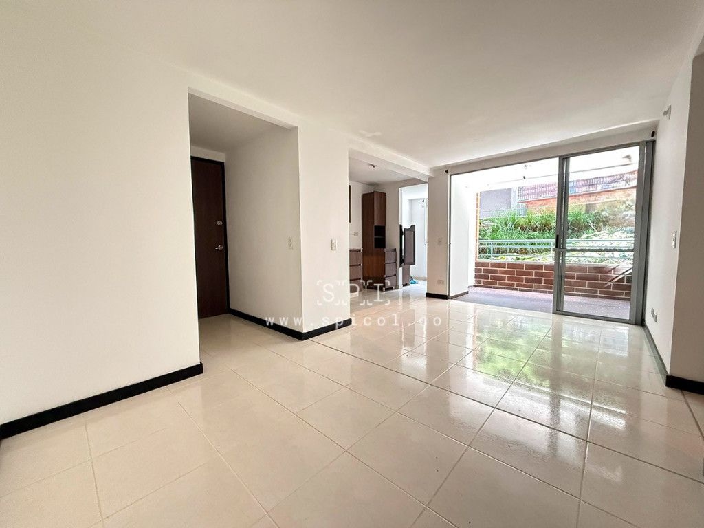 Apartamento en arriendo Antioquia Envigado Loma Del Barro 76 m2 Habitaciones 3 Baños 2 Garajes 1 Precio $3200000