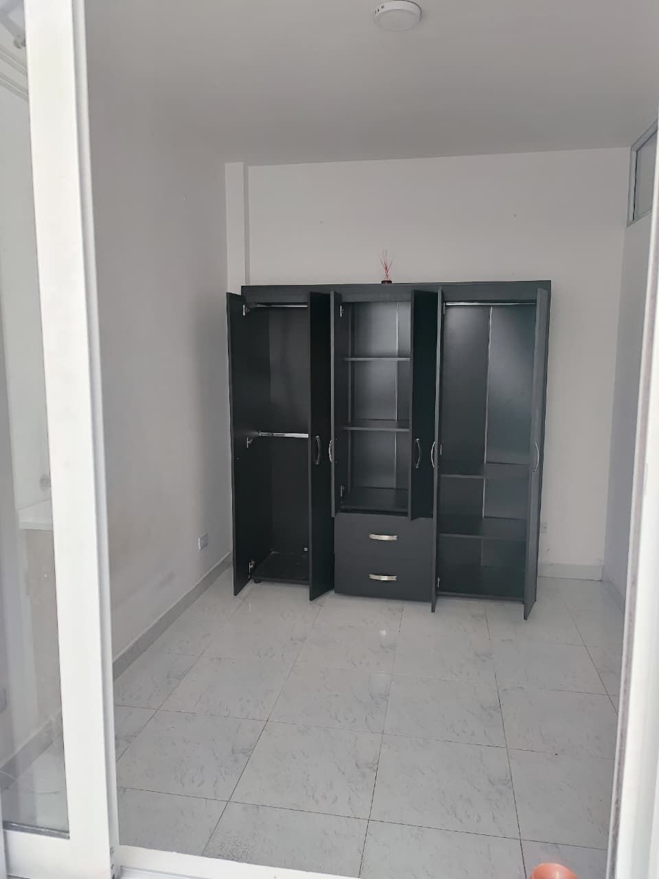 Apartaestudio en arriendo Cundinamarca Bogotá Villa Dorado - San Antonio 25 m2 Habitaciones 1 Baños 1 Garajes 0 Precio $850000