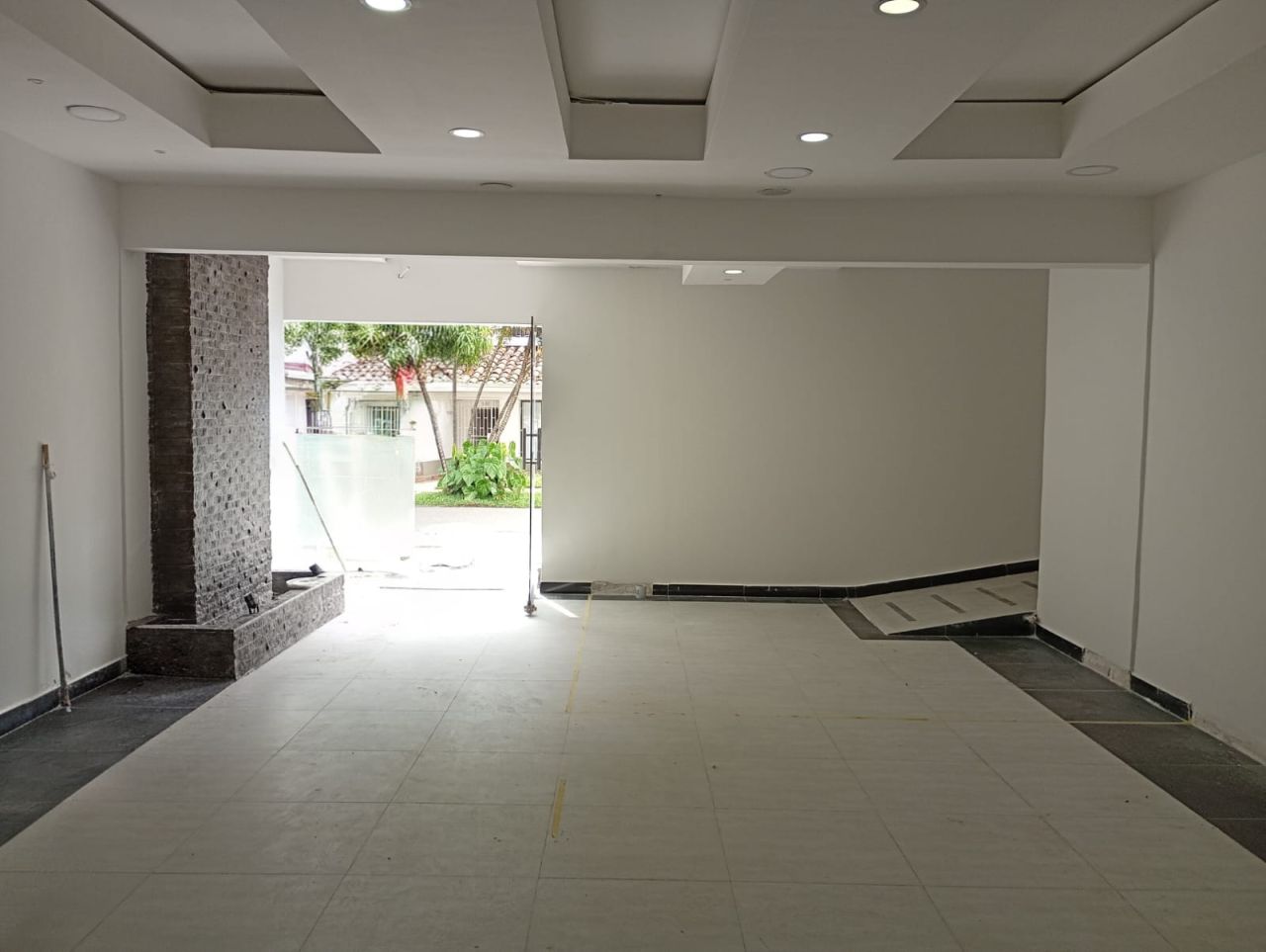 Local en arriendo Antioquia Medellín Patio Bonito 60 m2 Habitaciones 0 Baños 1 Garajes 1 Precio $4750000