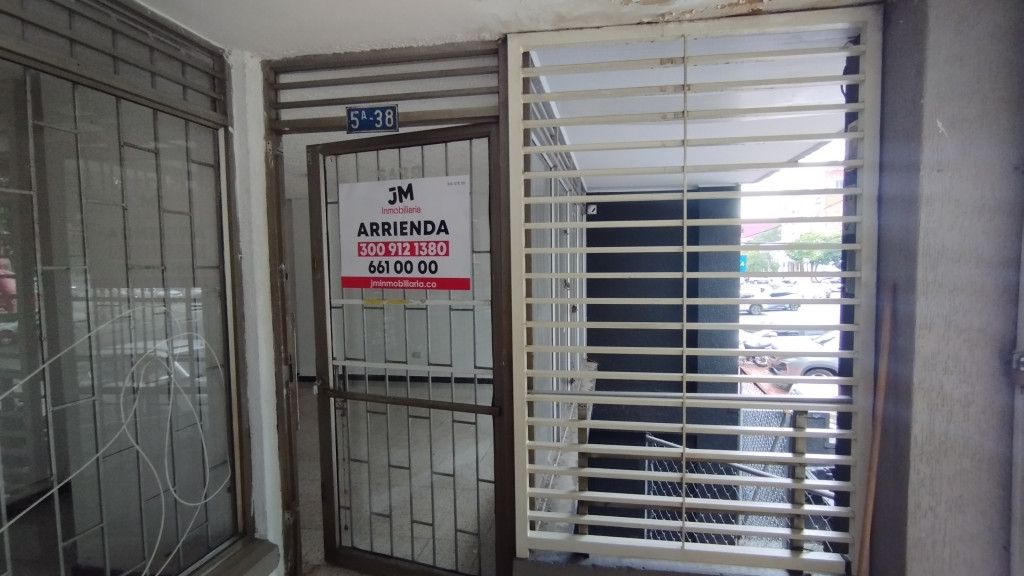 Local en arriendo Valle Del Cauca Cali San Vicente 31 m2 Habitaciones 0 Baños 1 Garajes 0 Precio $1500000