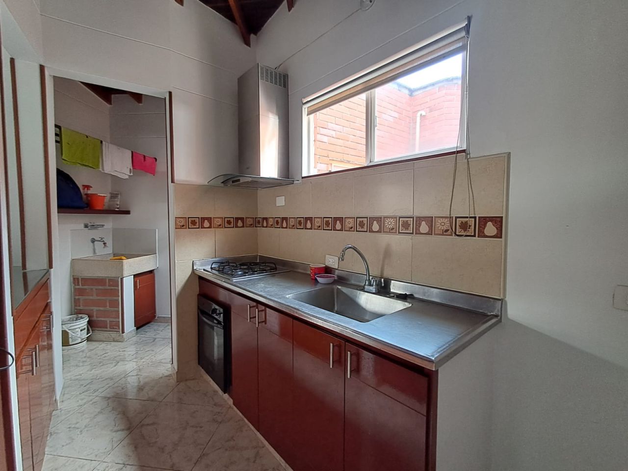 Apartamento en arriendo Antioquia Medellín Las Mercedes 75 m2 Habitaciones 3 Baños 2 Garajes 1 Precio $2500000