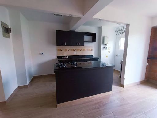 Apartamento en arriendo Antioquia Medellín La Colina 55 m2 Habitaciones 3 Baños 2 Garajes 1 Precio $2500000