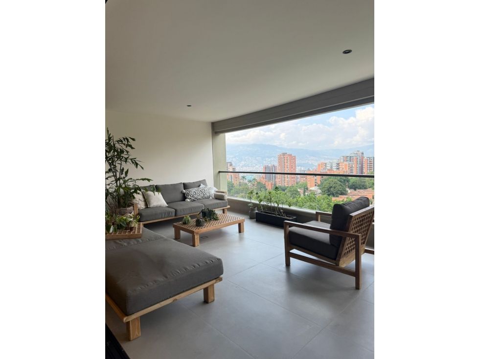Apartamento en venta Antioquia Medellín Los Balsos No1 295 m2 Habitaciones 4 Baños 4 Garajes 3 Precio $3300000000