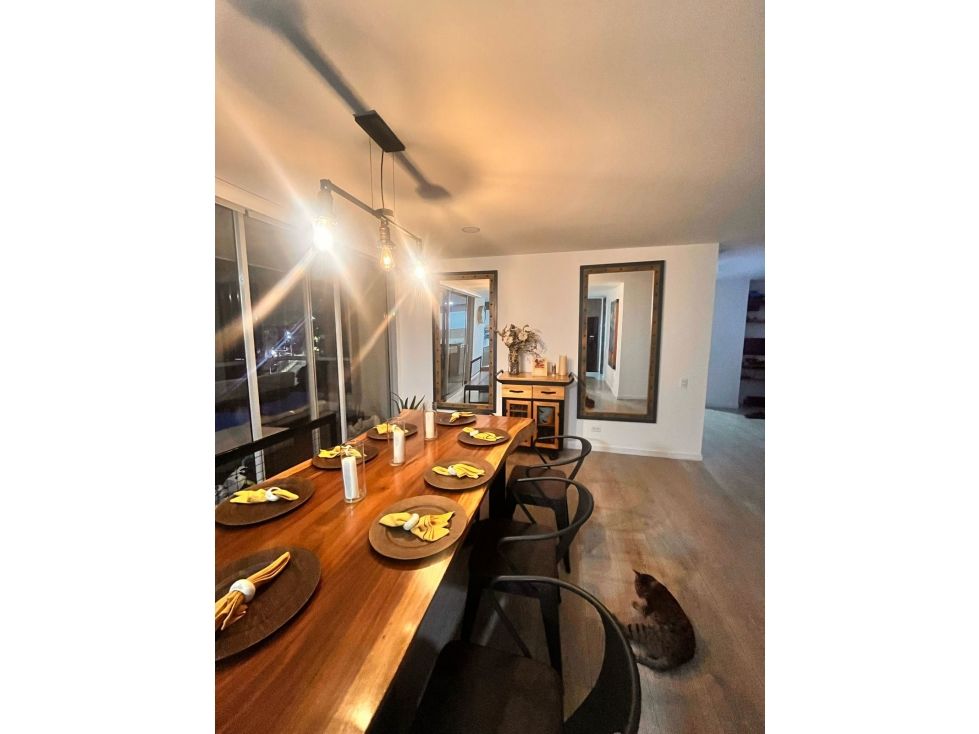 Apartamento en venta Antioquia Envigado La Inmaculada 140 m2 Habitaciones 3 Baños 4 Garajes 2 Precio $1160000000