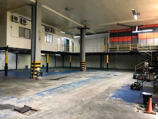 Bodega en arriendo Antioquia La Estrella Monterrey 650 m2 Habitaciones 0 Baños 6 Garajes 2 Precio $25000000