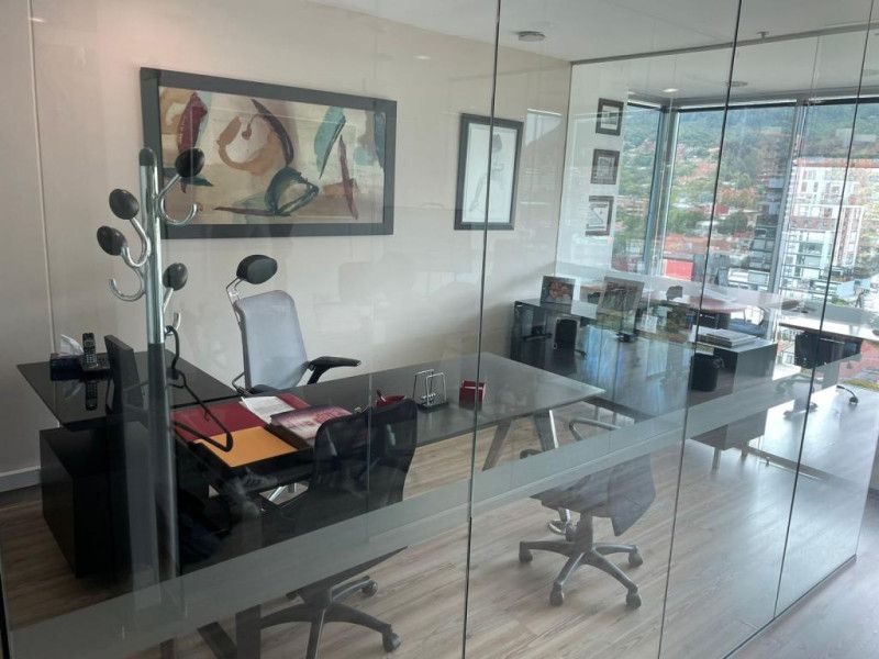 Oficina en venta Cundinamarca Bogotá Mochuelo Norte 93 m2 Habitaciones 0 Baños 0 Garajes 2 Precio $1050000000