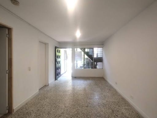 Casa en arriendo Antioquia Envigado El Dorado 120 m2 Habitaciones 3 Baños 2 Garajes 0 Precio $2900000