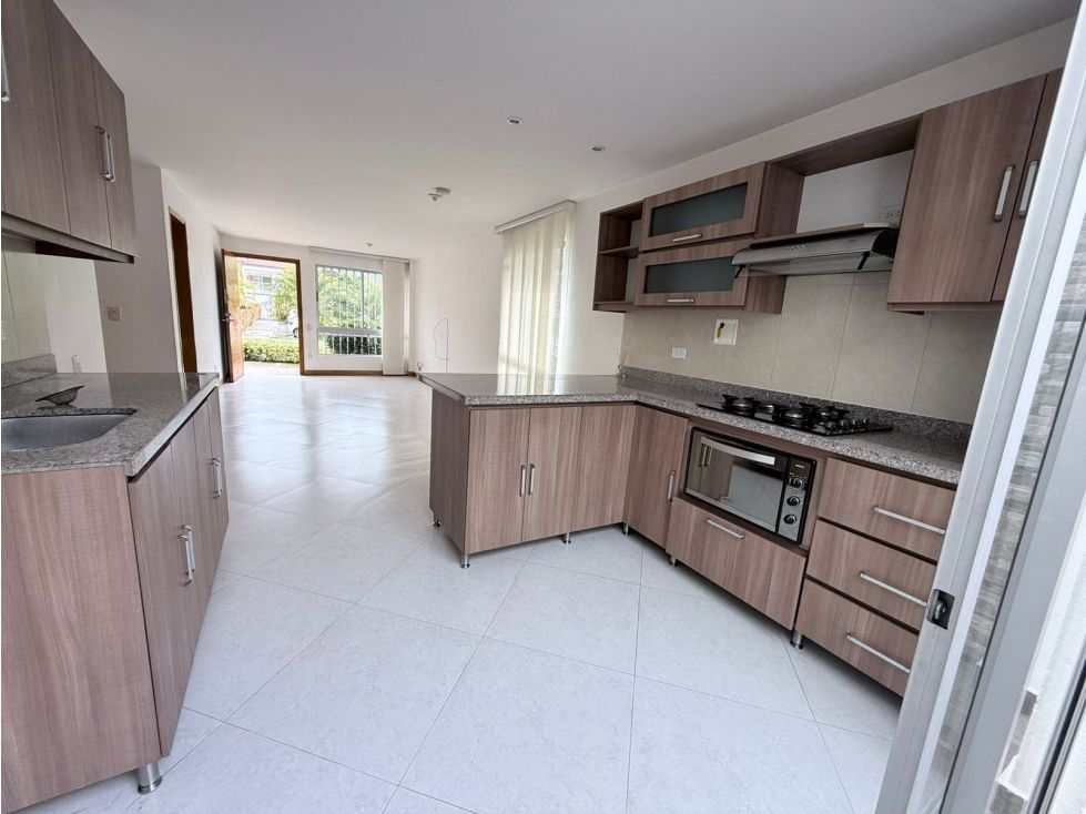 Casa en arriendo Antioquia Rionegro San Antonio 130 m2 Habitaciones 4 Baños 5 Garajes 1 Precio $4200000