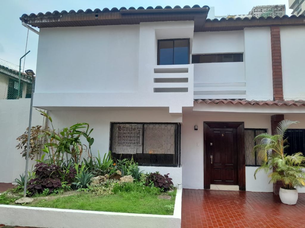 Casa en arriendo Atlántico Barranquilla Villa Country 276 m2 Habitaciones 3 Baños 3 Garajes 2 Precio $5900000